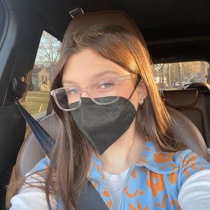 Meet your Posher, Adele